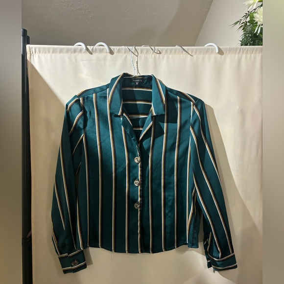 Green striped button down longsleeve - Picture 2 of 4